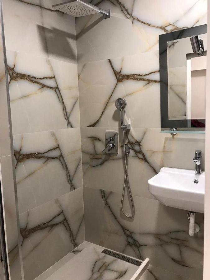 Central Welcoming Apartment In Tirana Zewnętrze zdjęcie