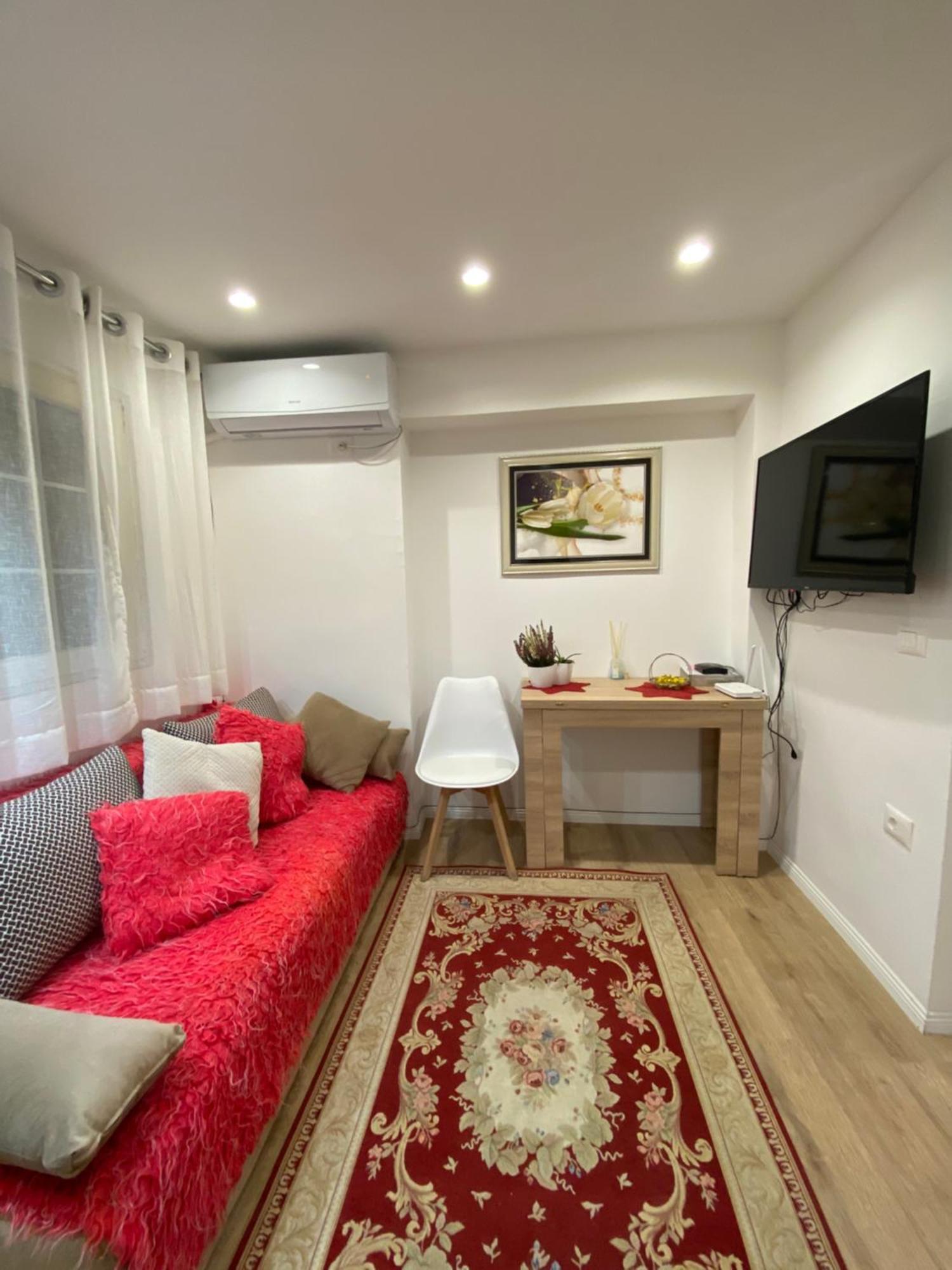Central Welcoming Apartment In Tirana Zewnętrze zdjęcie