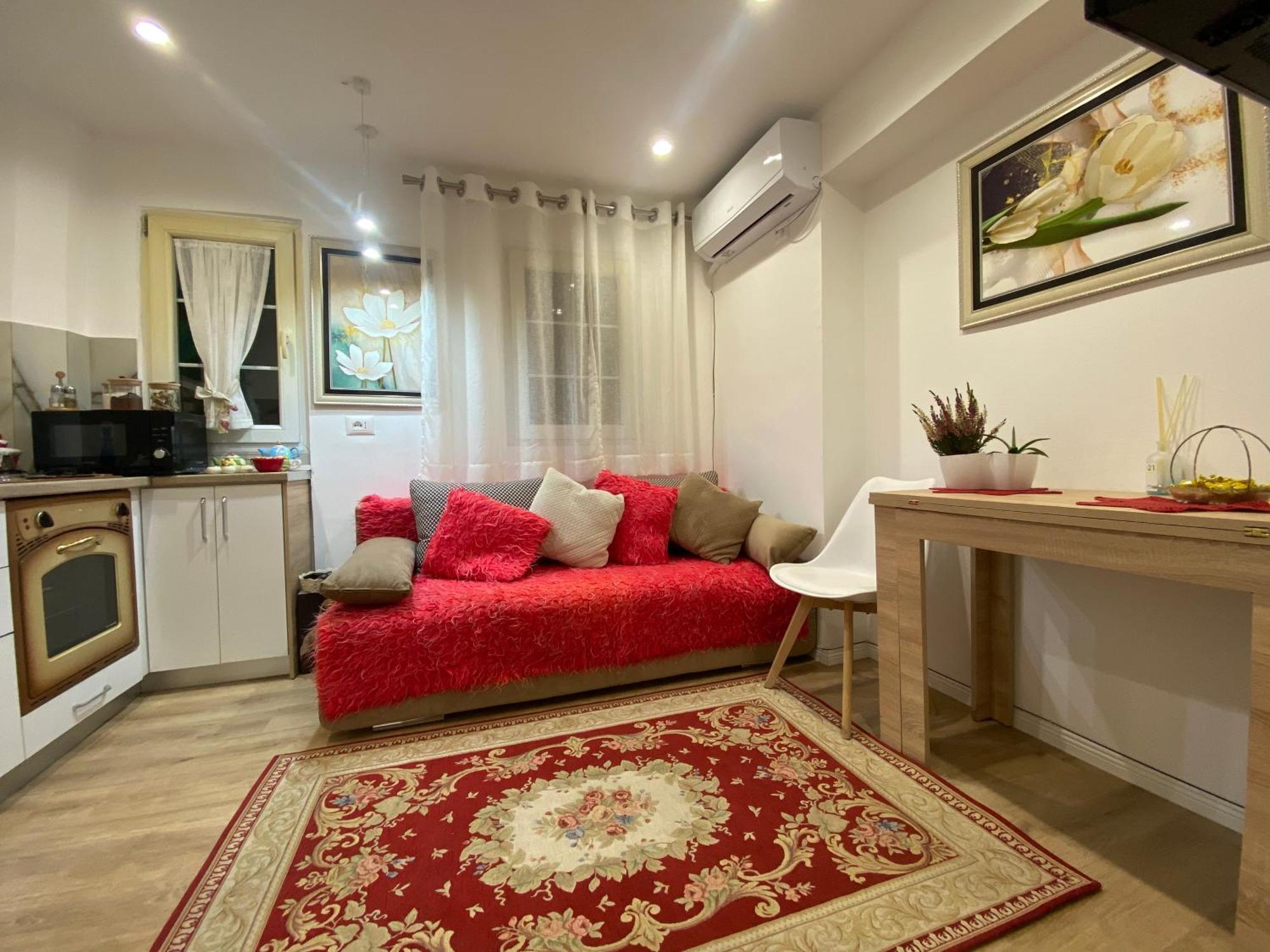 Central Welcoming Apartment In Tirana Zewnętrze zdjęcie