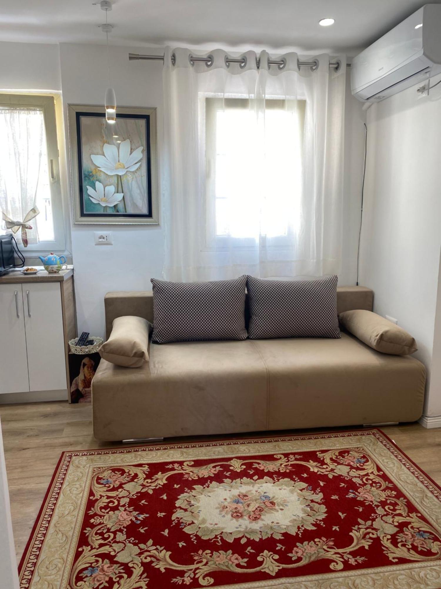 Central Welcoming Apartment In Tirana Zewnętrze zdjęcie