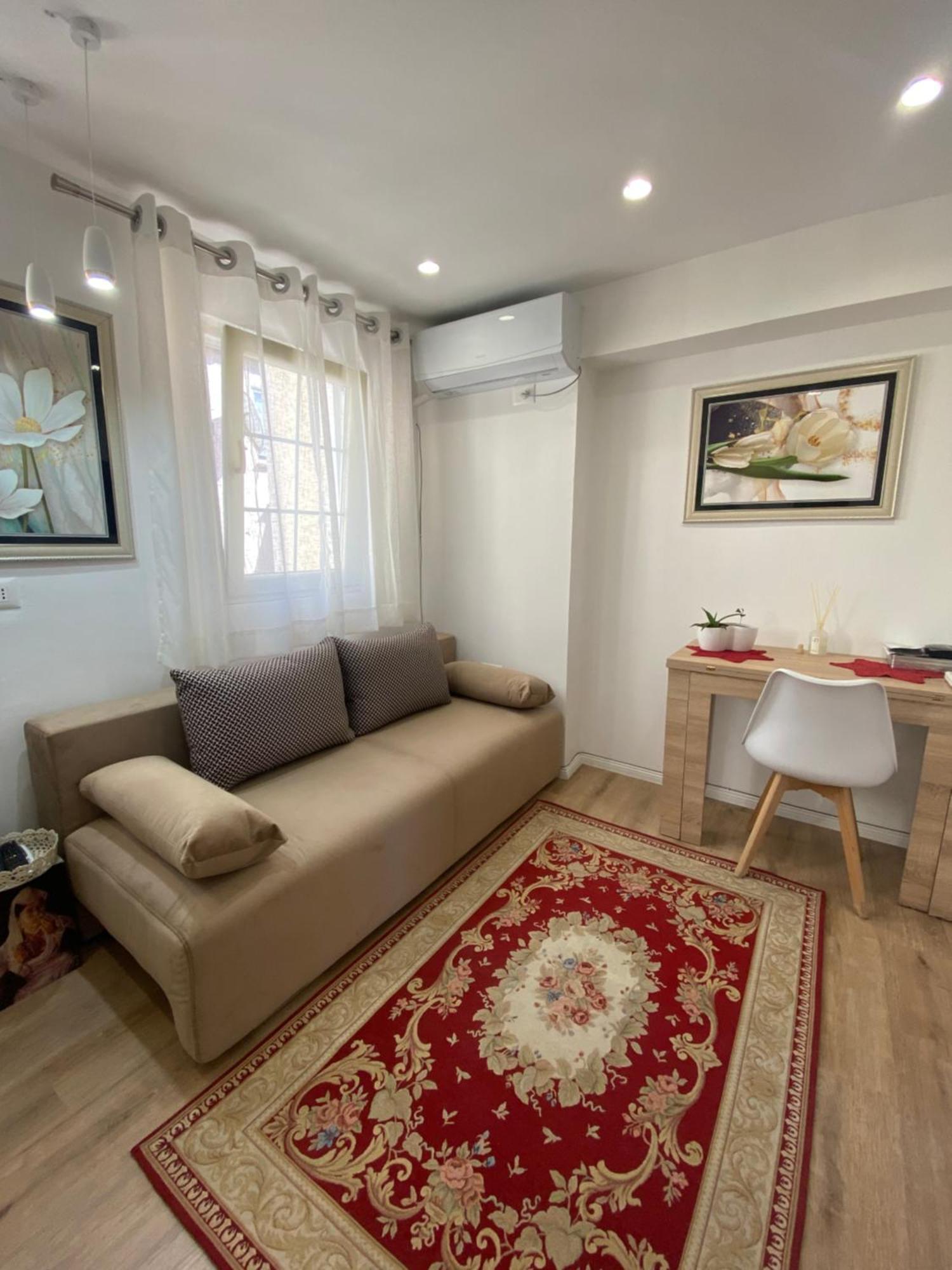 Central Welcoming Apartment In Tirana Zewnętrze zdjęcie