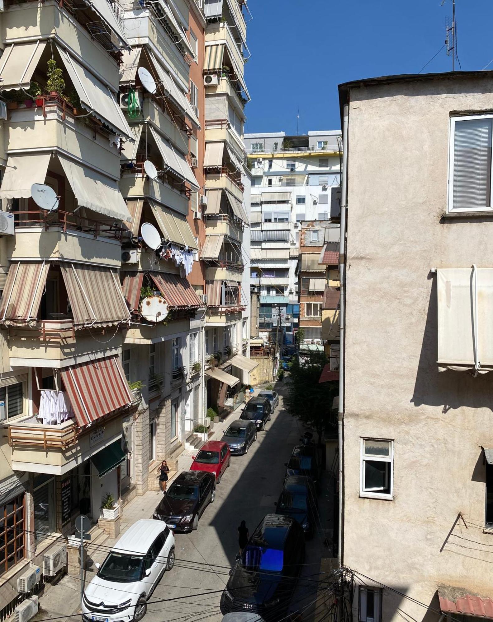 Central Welcoming Apartment In Tirana Zewnętrze zdjęcie
